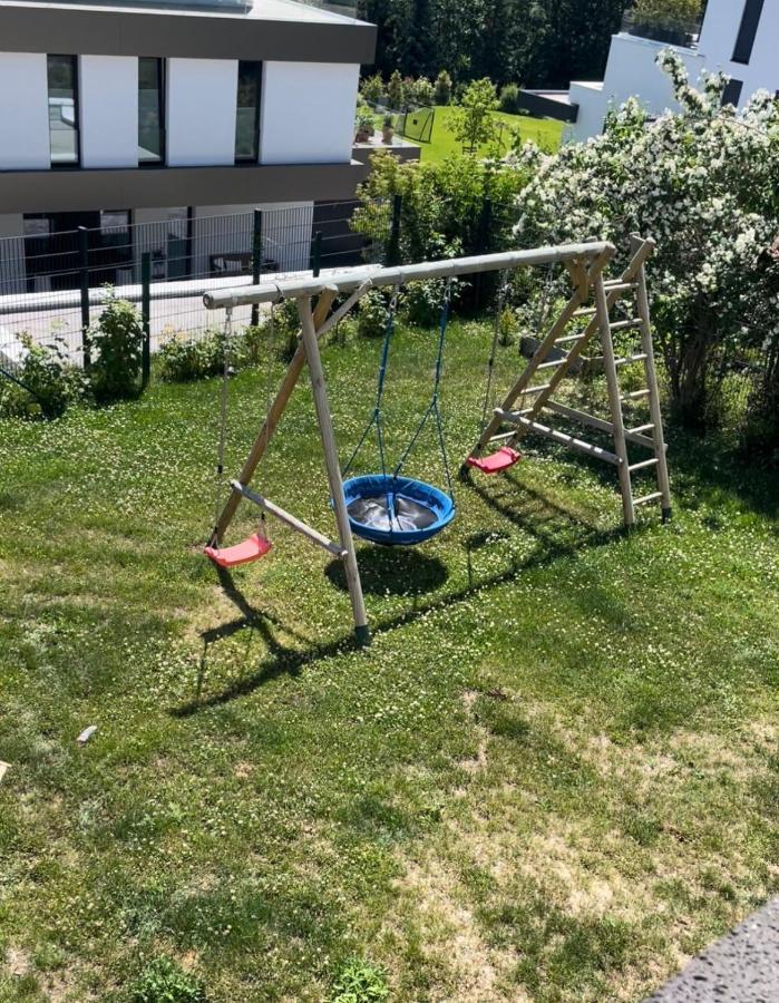 Mayen, Im Mohren, Privatzimmer Nr2, Waldrand, Nahe Nurburgring & Burg Eltz, Gemeinschaftsbad Bagian luar foto